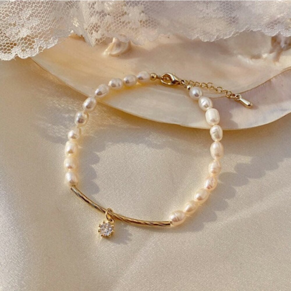 Adjustable Pearl Bracelet
